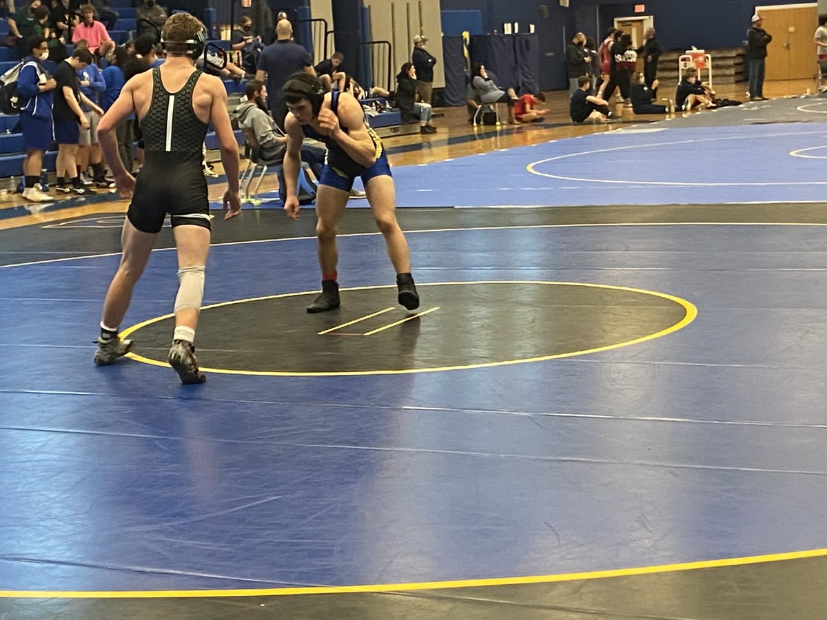 BburgHSBruins's tweet photo. Go Bruins 💙🐻🤼‍♂️ 💛 https://t.co/ZE0DpTSVEP