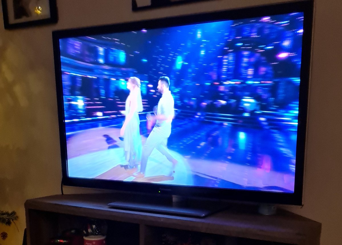 paulinescott222's tweet photo. I'm loving both the finalists on #Strictly2021 just beautiful & so emotionally impactful โค
#Inclusion #elegance #humanity #expressionofself https://t.co/nbYnvn3jvC