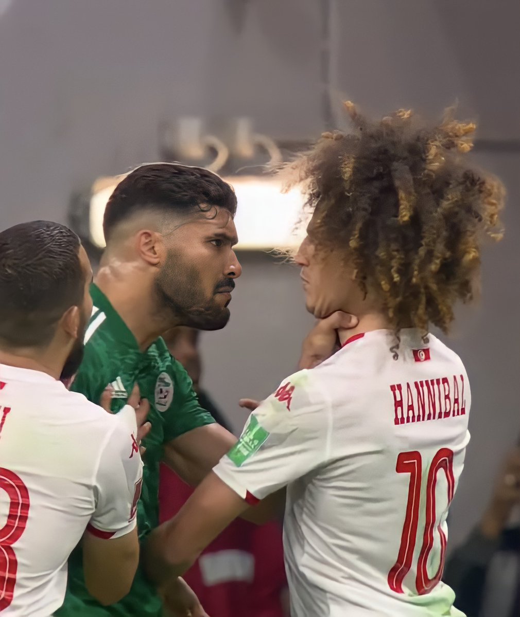 WafaZou25's tweet photo. ابطال افريقيا و #العرب 
الحمد لله و الشكر لله الف مبروك عليهم و علينا 
شرفتونا يا ابطال 
فخورة اني جزائرية 💚❤️🤍 
كيما فرحتونا ربي يعطيكم ما تتمناو يا فخر العرب 
🔥 la victoire ! 💪🏼❤️🇩🇿
#TeamDZ #TUNALG #FIFArabCup
#الجزاير_تونس
#ALGTUN
 بن عيادة
بن دركة
براهيمي
Chetti
Bellaili https://t.co/ZHtj2uzfGW