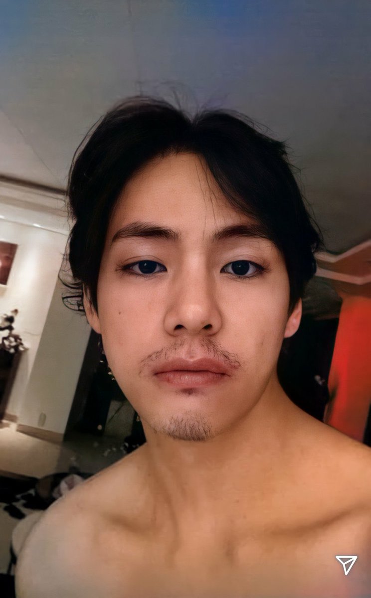 namastebts_'s tweet photo. So KIM TAEHYUNG you chose violence today ? WHAT WAS THE REASON ?!? Kim Taehyung - The Man You Are https://t.co/drPSmeywEI