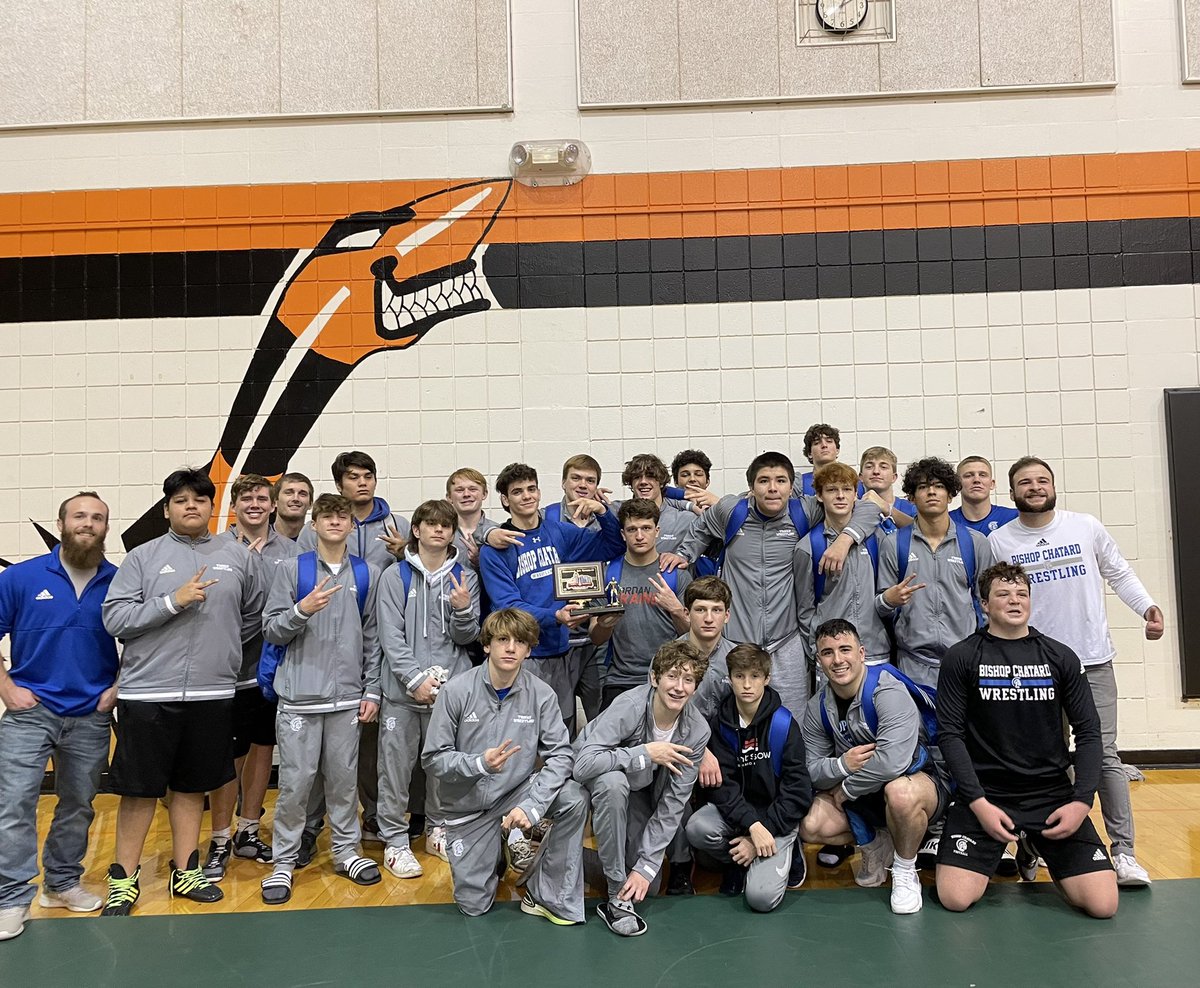 ChatardPins's tweet photo. Bishop Chatard finishes 2nd in the Indianapolis City Championships! 
Results:

106 - Stephen Bell finishes 4th
113 - Gabriel McNamee finishes 2nd
120 - Sam Bustamante finishes 3rd
126 - Ethan Brown finishes 4th
132 - Will Hudson finishes 5th
138 - Asher Bolen finishes 4th https://t.co/WSHWBOF6U3