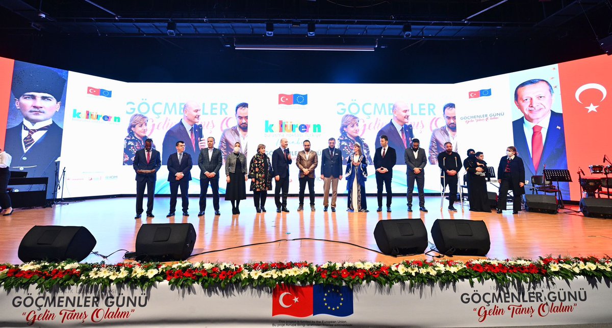 serapyahsiyasar's tweet image. '@TC_icisleri Bakanımız Sayın @suleymansoylu'nun katılımıyla gerçekleştirilen 18 Aralık #UluslararasıGöçmenlerGünü etkinliklerine katıldık. Bugün en büyük hak ihlallerine uğrayan göçmenler için yine en yüksek ses Türkiye'den yükseliyor.
@Gocidaresi #TanısanSendeSeversin