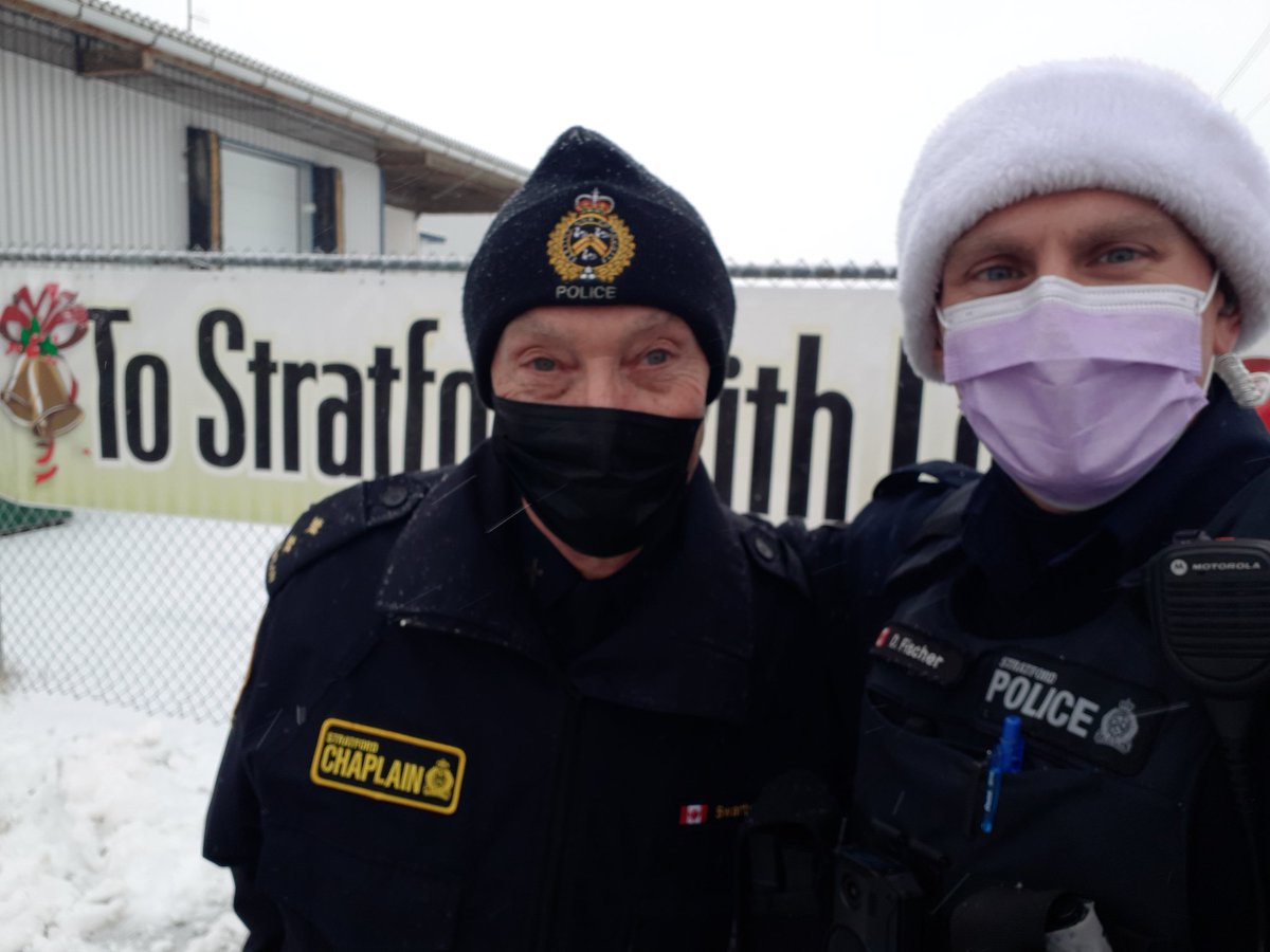 SPSmediaoffice's tweet photo. #SPS will be helping to spread some love at this year's To Stratford With Love event by delivering meals to families in @cityofstratford 

Thank you to the Kneider Family for organizing this event every year! https://t.co/HyE6rTYxpH