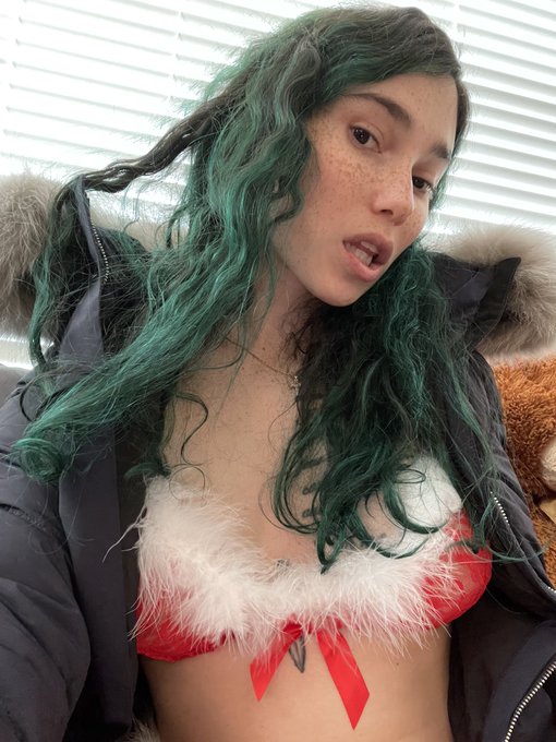 My onlyfans is free to join right now 😊 https://t.co/GhjcuFEgIB https://t.co/30Fn7aVweE<a href="/tag/newprofilepic"class="tags"><span>#newprofilepic</span></a>