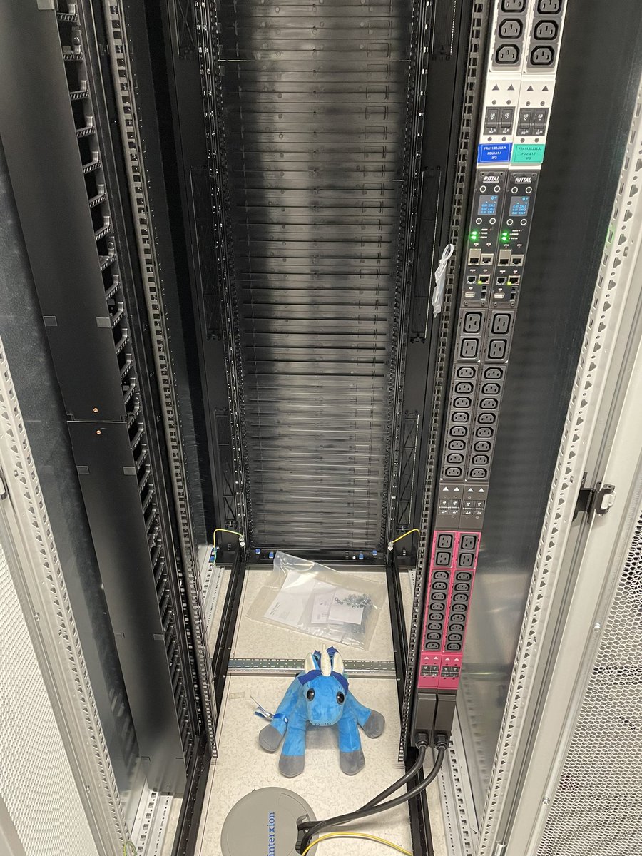 Curie wartet auf Hardware...