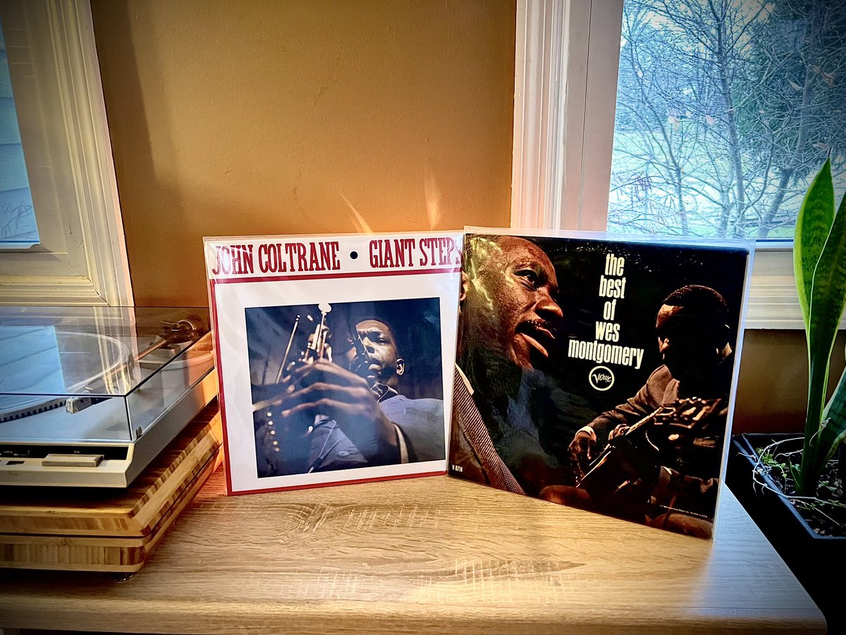 reso_mastering's tweet photo. Saturday #newrecordday haul from @reverberationbn. Love this record shop, the vibe, flipping through all the titles in the bins. Always look forward to Saturday vinyl discoveries!
.
.
.
#vinyl #records #turntable #spinning #analog #mastering #coltrane #wesmontgomery https://t.co/JA9eCt2XKq