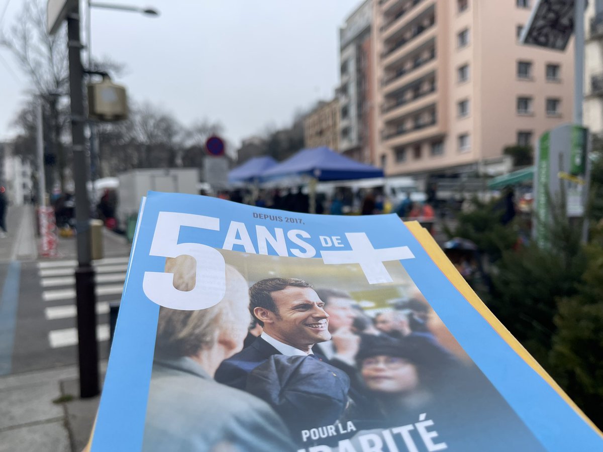 lesjem42's tweet photo. 🚲 800 millions d’euros : c’est ce que la #MajoritePresidentielle aura investi pour le vélo. 

✅ 197 kilomètres de pistes cyclables seront aménagées à partir de 2022 grâce au plan « Vélo et mobilités actives » https://t.co/j0JxEvip8p