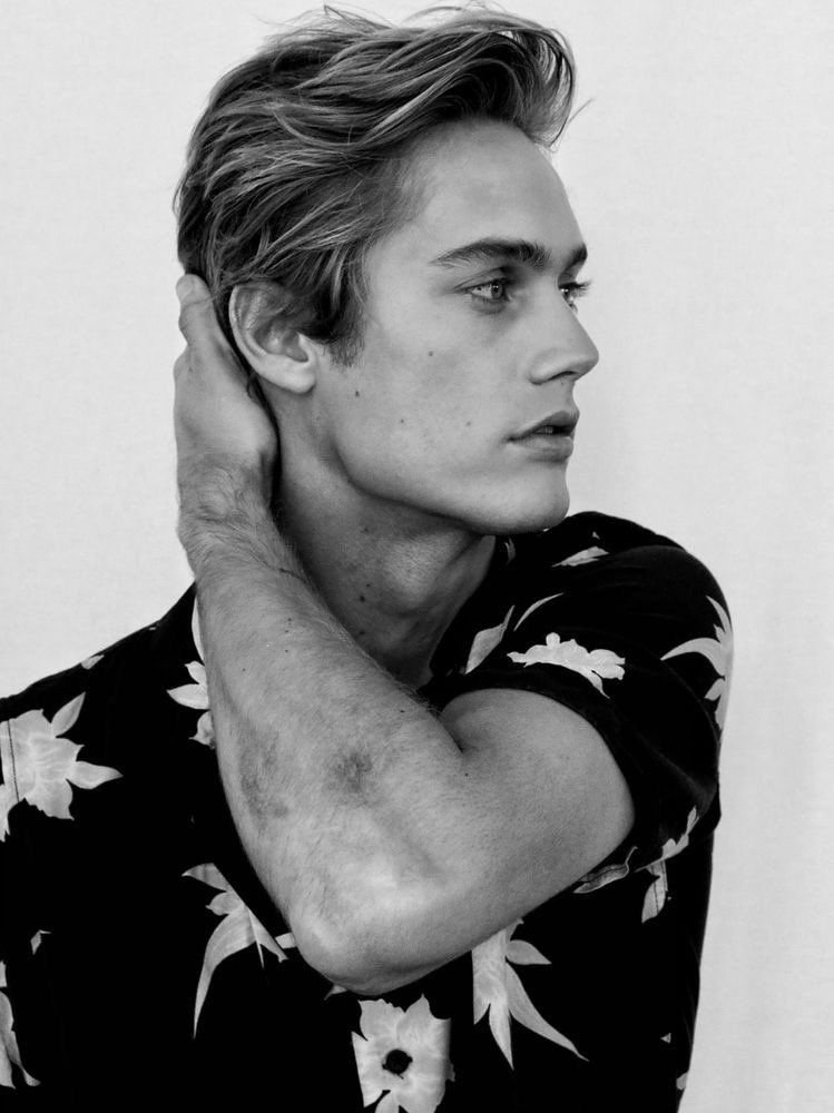 ⠀⠀⠀⠀ 
                          ⨾
           ⸻        ❪ 𝑶𝑵 𝑭𝑰𝑹𝑬  ❫
                    ✷ 　
 · 　　 ⋆ 　　　 ˚ ˚ 　　 ✦
 　 ⋆ · 　 *
 　　　　 ⋆ ✧　 　 · 　 ✧　✵
 　 · ✵
          ⠀⠀⠀⠀               ⠀⠀⠀⠀