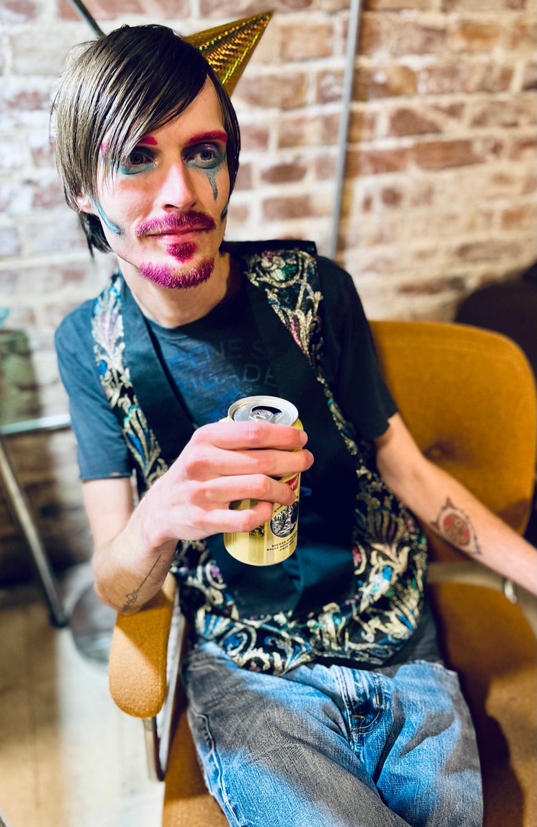 longingalways's tweet image. I’m his wife, can u believe ?💕✨also, yes, I was the makeup artist 🎨