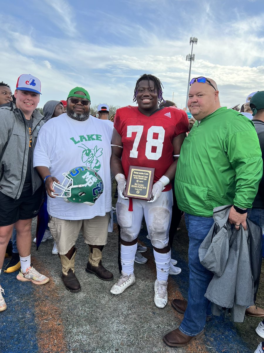 Congratulations KALVIN DINKINS SOUTH ALL-STAR MVP defensive lineman from LAKE MS