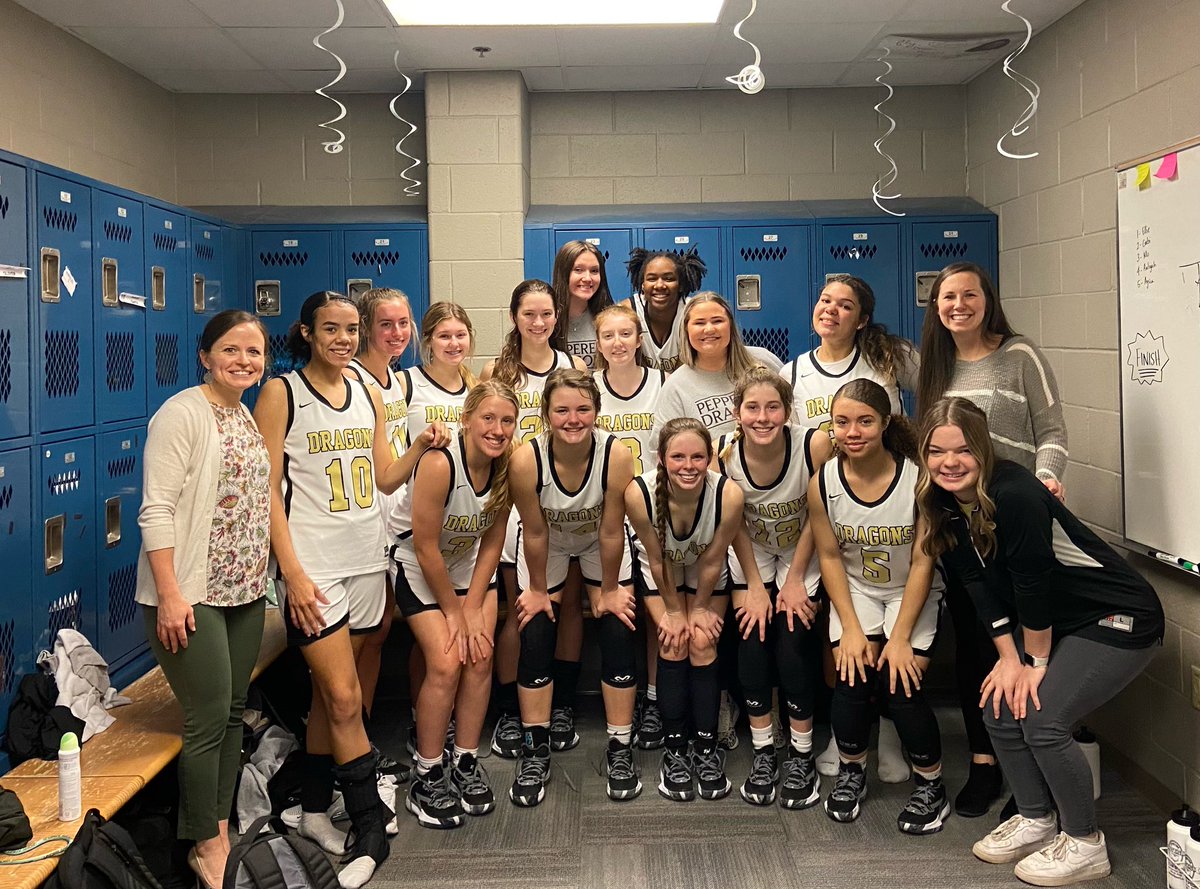 3rd place in the Christmas Tournament! 3-1 in four days. Great job by these Lady Dragons! 🎄🏀🎅🏼