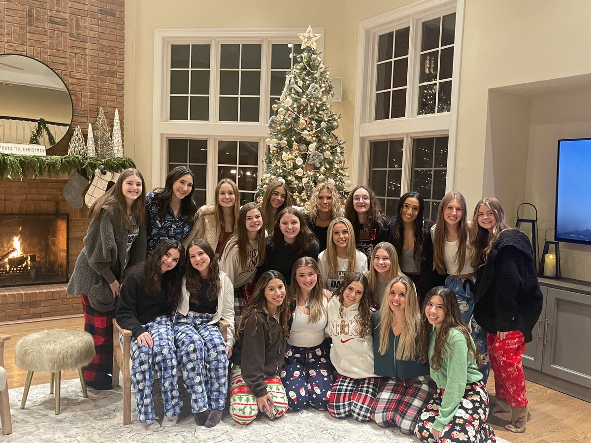 So proud to have received 1st place among all the amazing teams today at Stagg High School! 🥰 We cannot wait for the rest of the season! Thank you for hosting <a href="/StaggPoms/">Stagg Dance Team</a> 💙🤍🎅🏼