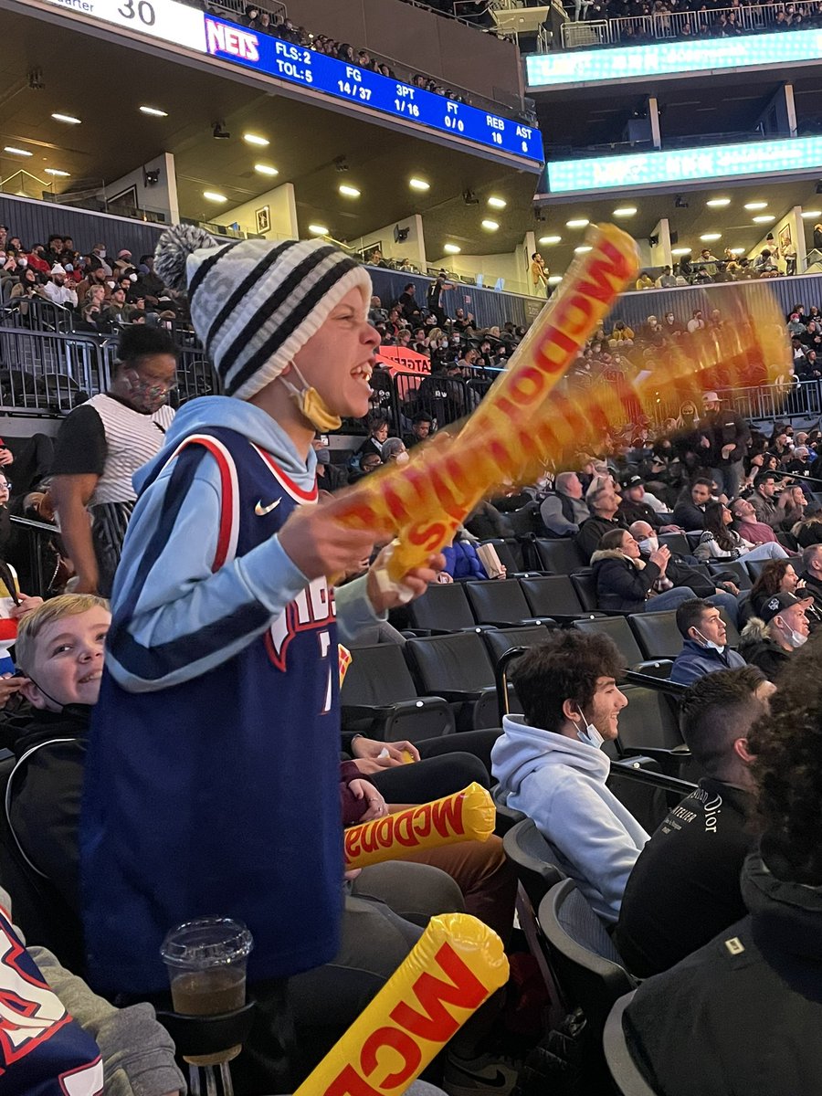 AlisonSmithNYCT's tweet image. #embracethelights