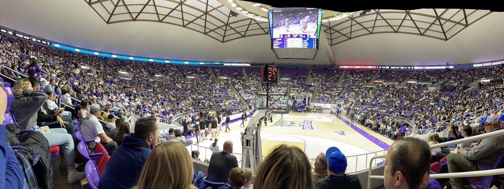 jessoyler's tweet photo. Ya’ll are all gonna be here next week for @WeberStateMBB too, right!? #DubState #keepingitclose https://t.co/f59vqNkxk9