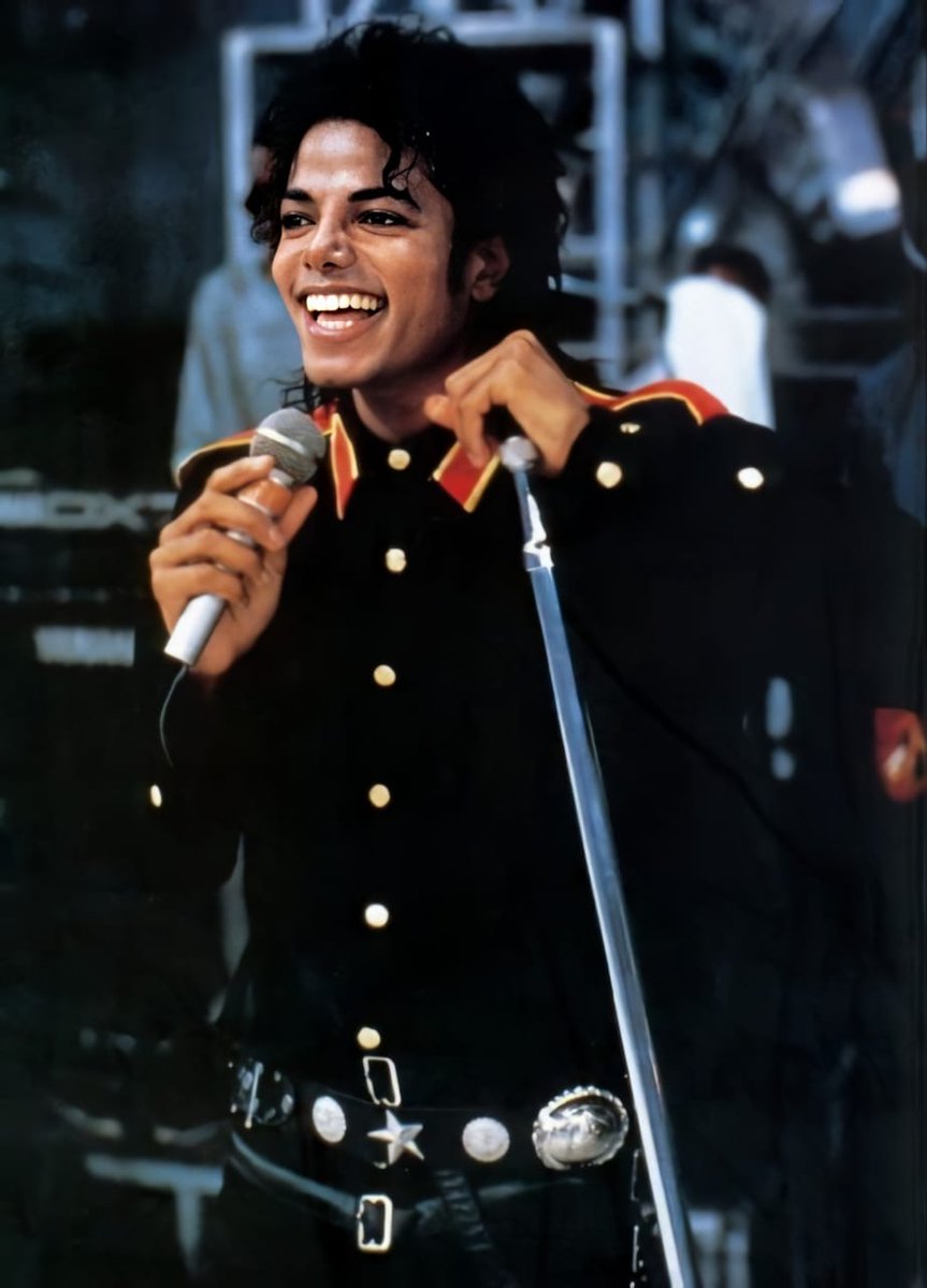 thinkermj's tweet photo. go little rockstar https://t.co/uIrEH8aJ0T