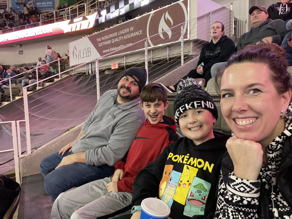 KBruna100's tweet photo. Hanging with the @IndyFuel tonight! #fuelthefire https://t.co/tvZNX82V1E
