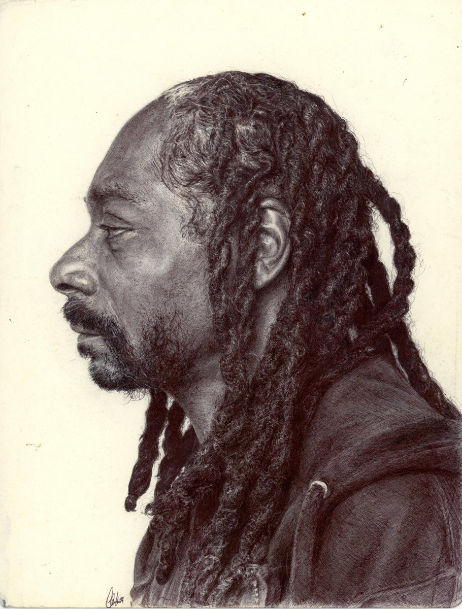 Chrisherreraart's tweet photo. It is my birthday. 

I would really appreciate some retweets of my art if you support me and my work. Here are some of my favorite #ballpoint pieces I've done throughout the years! #art https://t.co/OHESIOk6Ko