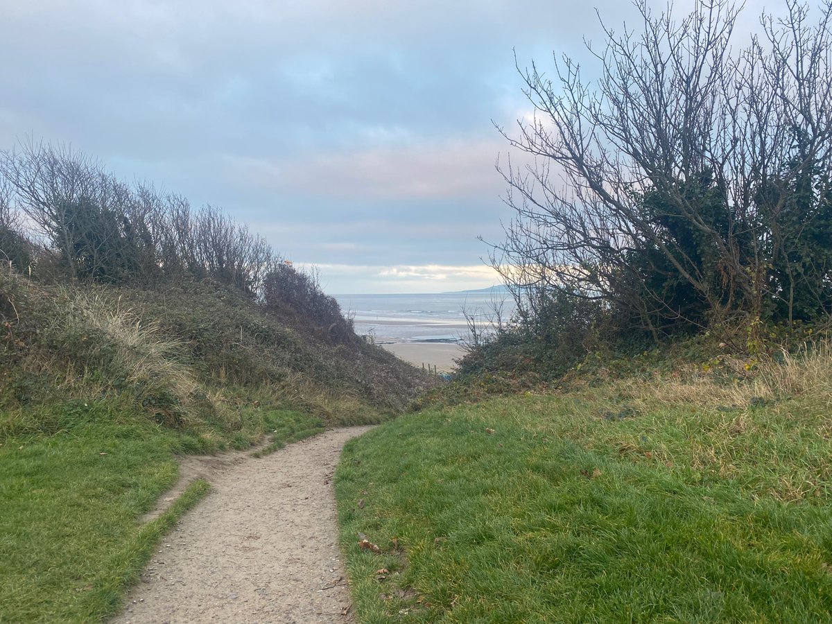 leesonl's tweet photo. Day 352 of #RaysMarathonChallenge￼ for 
LauraLynn – Ireland’s Children’s Hospice
brought a quick dip in the sea and a walk in Portmarnock… https://t.co/HygSMFYkac