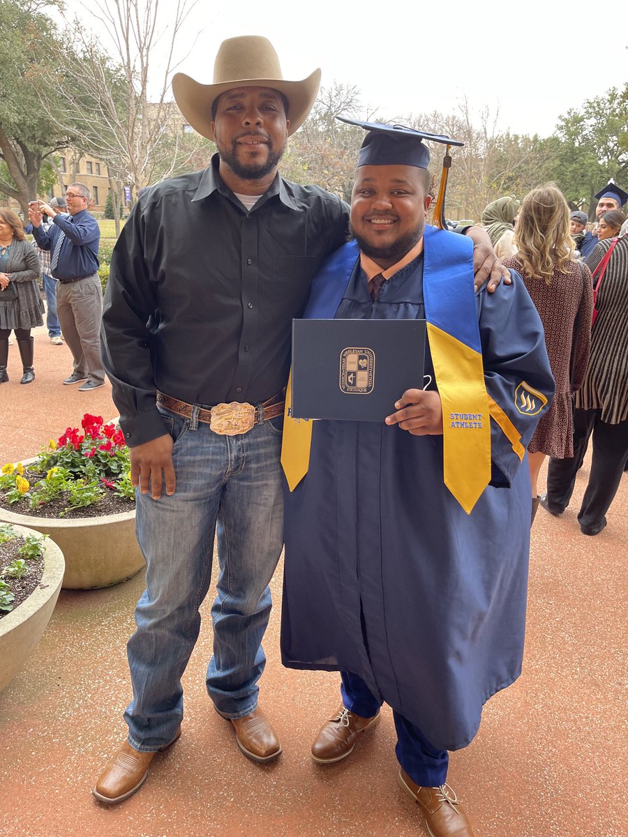 Congratulations to my younger brother Tyler Gene Pullen who graduated from college today‼️Job well done‼️#proudbrother#mastersnext