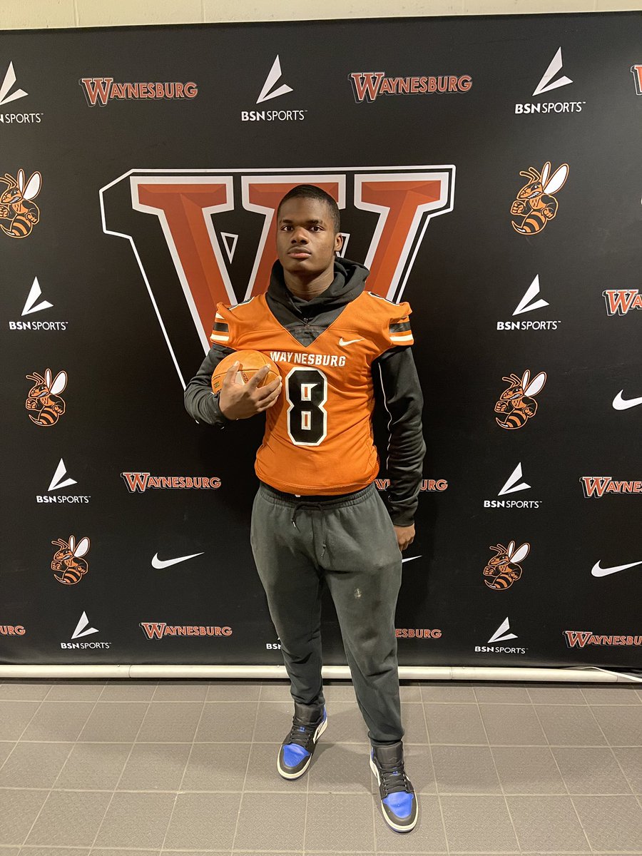 eswervv1's tweet photo. Appreciate the visit all well as the advice and really enjoy myself today💫 @WU_SWARM @CoachColemanDL https://t.co/cjkU8rUvQQ