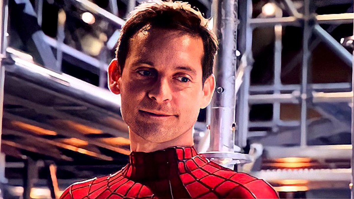 Тоби магуайер эндрю гарфилд том холланд человек паук 3. Тоби магуайр человек паук. Тоби магуайр 2022. Человек паук сэма рэйми 1 костюм. Человек паук 4 2020 тоби магуайр.