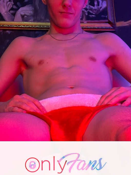 1 pic. Hey guys, New Year's hot content is coming soon at https://t.co/tyo7iEZWRE?? https://t.co/t8h