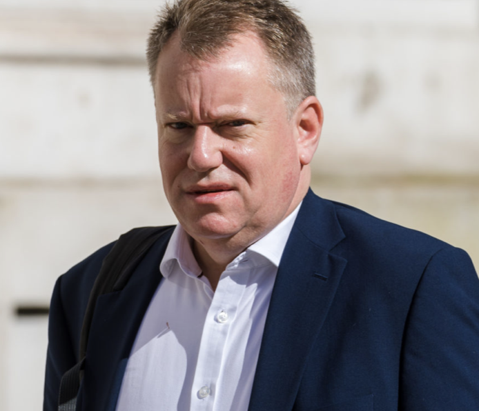AlexTaylorNews's tweet photo. This man has done immeasurable damage to the 🇬🇧🇪🇺relationship so many of us care so much about
He didn't even have the guts to see it through. To walk away shows the vacuity of both the man and his cause. Shame on him. Shame on the havoc Brexit is wreaking everywhere in its path https://t.co/IaEUKEemAN