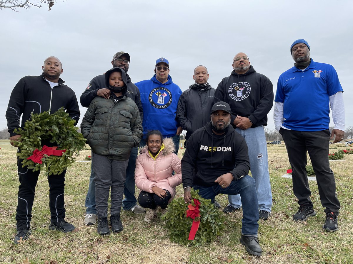 STKendall153's tweet photo. 🇺🇸🇺🇸🇺🇸 TODAY, the Brothers of #STK153 and dozens of other clubs &amp; organizations gathered at Cheltenham Veterans Cemetery (MDCHVC) to Remember &amp; Honor our veterans through the laying of 'Remembrance Wreaths'.

#RememberHonorTeach
#LiveTheirLegacy2021
#WreathsAcrossAmerica https://t.co/x7ZY6XaEAR