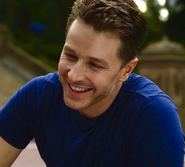 meggysnotepad's tweet photo. Happy Birthday to the best person in the world.

Dear Josh, I hope you had a wonderful day and that you are always very happy. @JoshDallas https://t.co/3amsW3QOeH