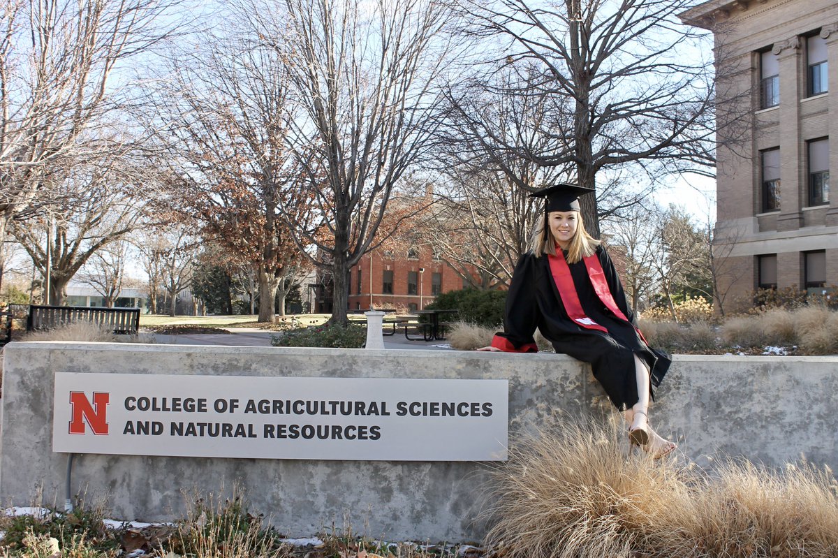 smithcas3's tweet photo. It’s been 3.5 years….can I take a nap now?
•
•
•
Also can you tell it was windy? 😅 https://t.co/mjY0px8jQf
