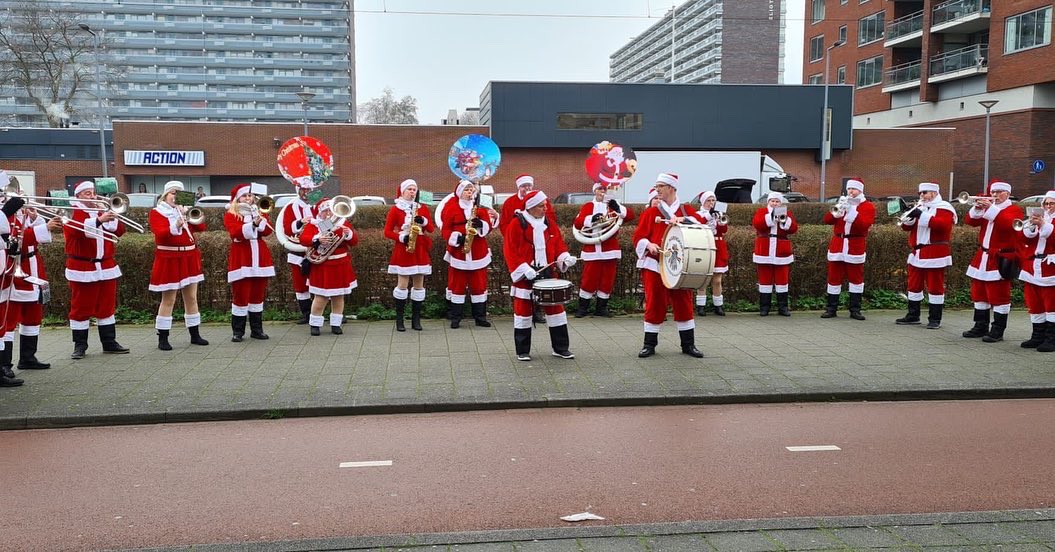 MACentertainm's tweet image. Ook in de Hesseplaats in Rotterdam waren wij met ons huisorkest te gast samen met onze partner @marboevents