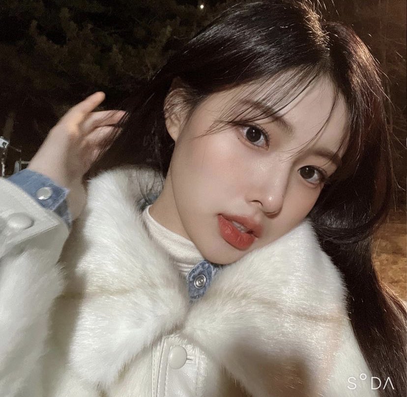Wrapping up myself in a feathered fluffy jacket as I’m strolling around the place where I could find a secret serene that’s willing to refresh my mind with its beautiful moonlight effortlessly. Although, the night is getting darker yet it won’t stop me from taking some pictures.