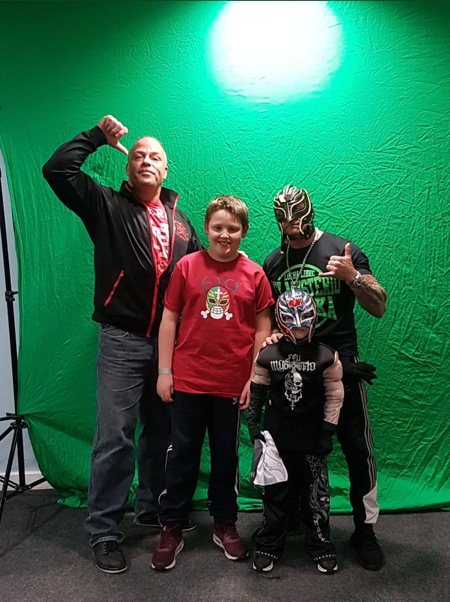 gazham82's tweet photo. Happy birthday @TherealRVD https://t.co/Iy916pZreY
