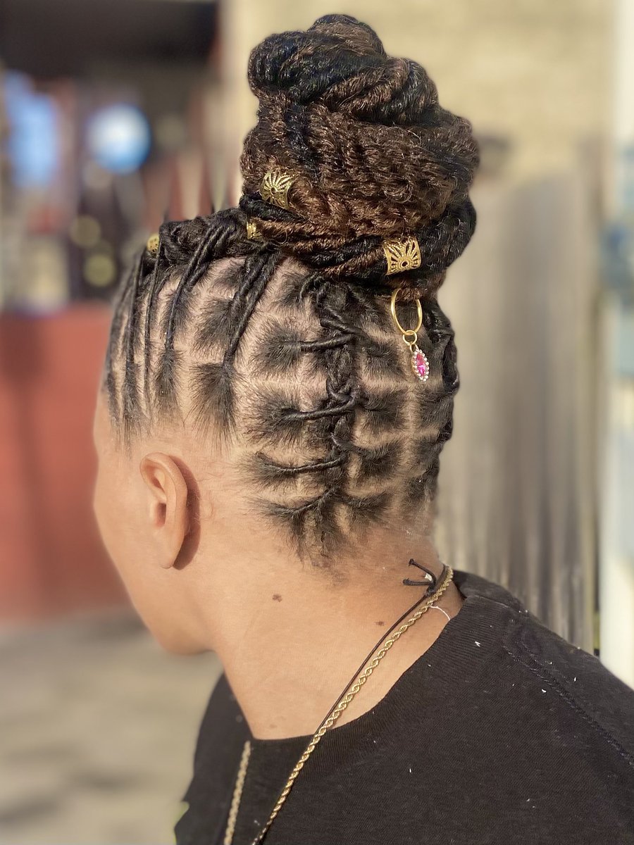 iLoc_Smith's tweet image. New client came to south jersey from Philly for starter locs and this crotchet style. She’ll be retwisted in a month. We don’t say dreadlocks.