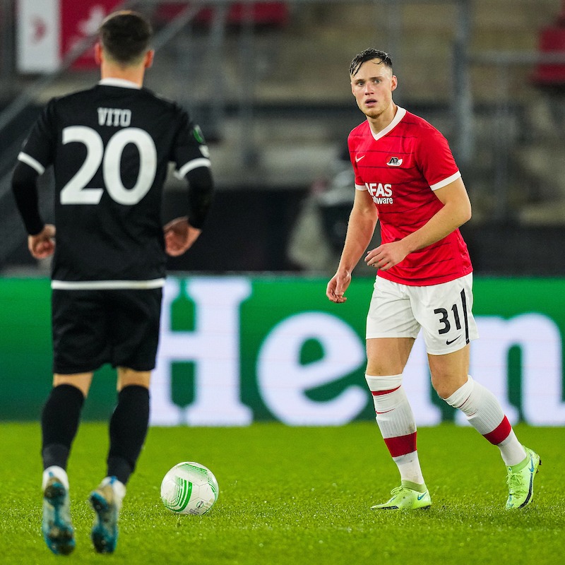 AZAlkmaar's tweet photo. 🔴 𝑴𝒂𝒕𝒄𝒉𝑾𝒐𝒓𝒏𝑺𝒉𝒊𝒓𝒕

🇪🇺 Bied mee op de gedragen shirts uit het Conference League-duel met Randers FC.

#AZ #azran #UECL