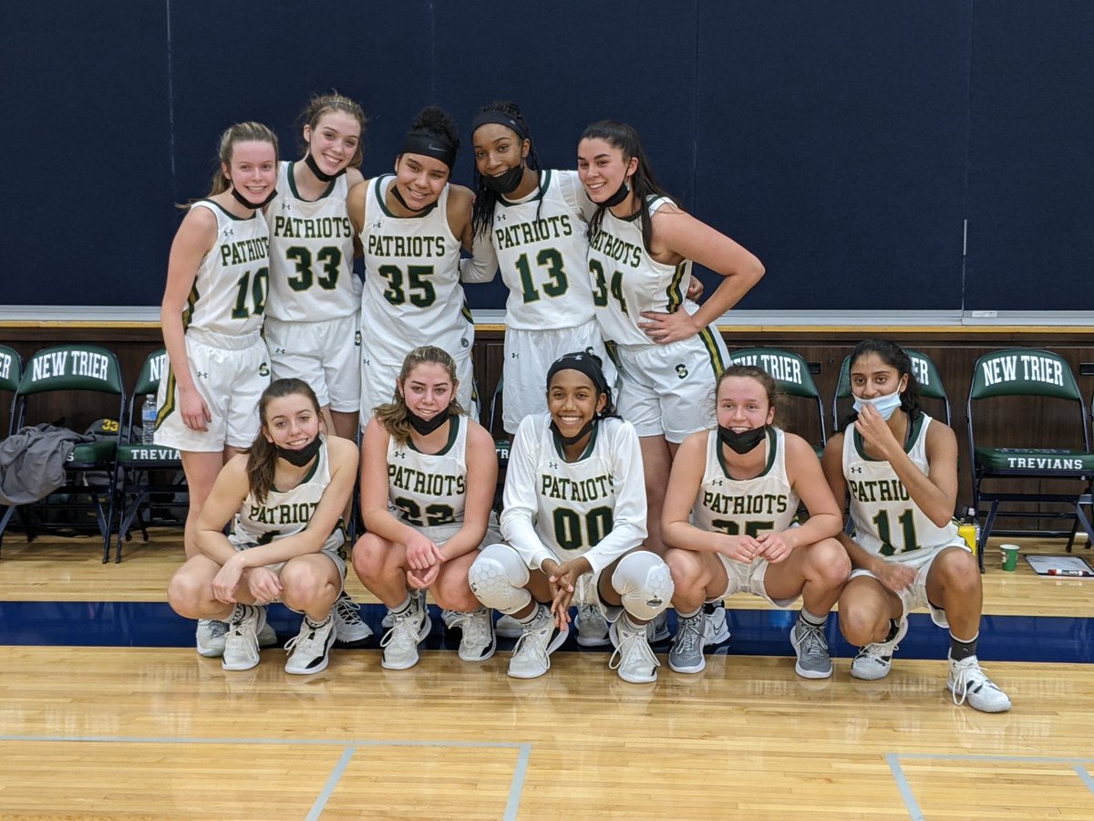 SHS_girlshoops's tweet photo. Pats move to 12-1 with a 56-34 win over Buffalo Grove! We appreciate @NewTrierGBB for putting together a wonderful @GrowTheGameIL experience! Can't wait for next year!  
🏀Klatt 19 pts.
🏀Bardic 14 pts.- Player of the Game!
🏀Sawyer 11 pts.
🏀Williams 7 pts. https://t.co/HbVxMe315s