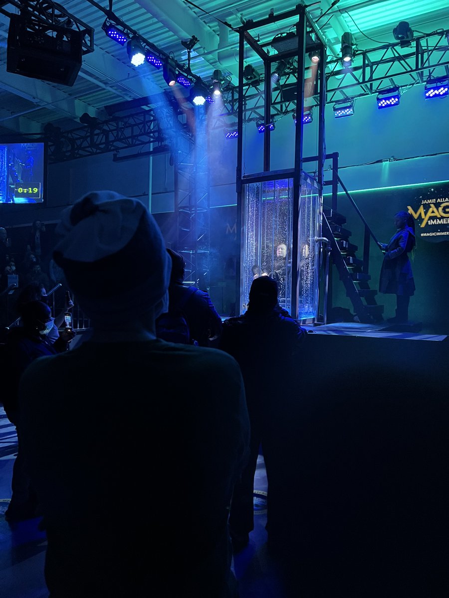 KelliMarshall's tweet image. Boots shopping on Michigan Ave., spicy lunch at Lao Szechuan, and the husband’s early Christmas present: an immersive magic show. #Chicago