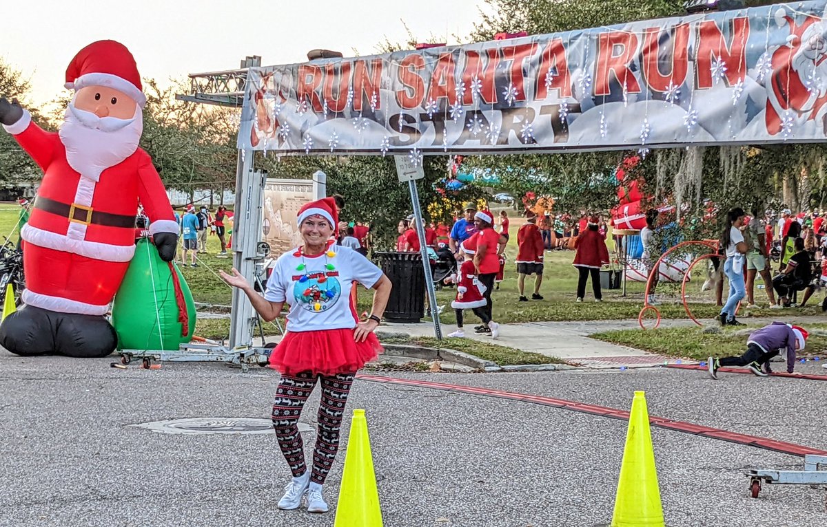 BrewNymph's tweet photo. Almost time to jingle it out! ๐โโ๏ธ๐
๐๐ฆRun Santa Run #5k #Springfield #springfieldjax #jax #dtjax #running https://t.co/Ssz82mWBIU