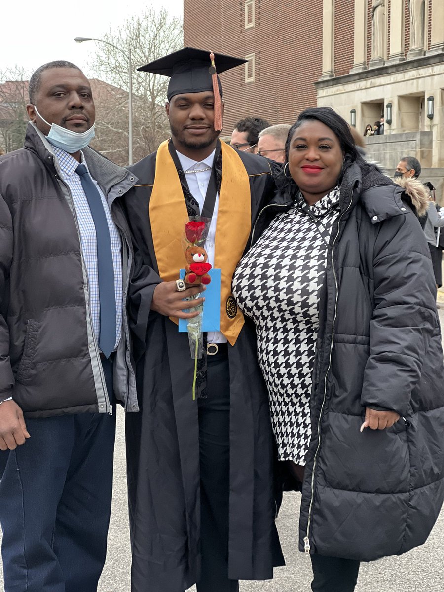 therealjmoney2x's tweet photo. Young King 🤴 you did something you can forever be proud of 💯🖤 without the most high and the amazing support system l don’t think it was possible! Always bet on yourself 💯 Forever a boilermaker 🚂🖤 #WhyNotYou#BoilerUp https://t.co/59Pv8gyIBy