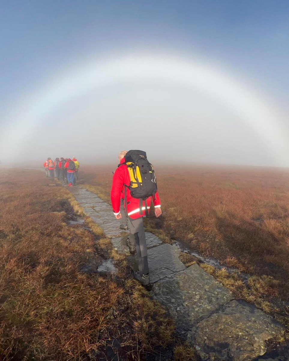 glossopmrt's tweet photo. The team was called out today and assisted @_KMRT for a male with a lower leg injury on Kinder Scout @BBCNWT @BBCWthrWatchers @OwainWynEvans https://t.co/7iDQceMinc