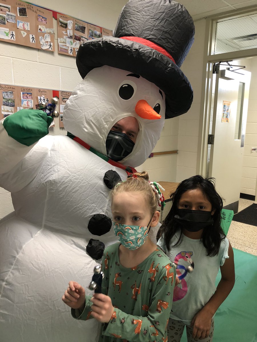 We had a grinch-tastic last day of 2021! There was singing, grinch reading, hot cocoa and we ended the day with pop corn and the grinch movie. See you in 2022, Mustangs! 

<a href="/LCPSOfficial/">LCPS News</a> 
<a href="/MeadowlandElem/">MeadowlandElem</a>