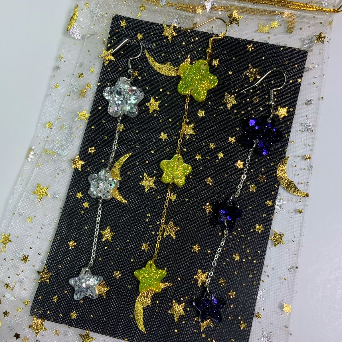 ✨🖤NEW EARRINGS🖤✨

clip ons, gauge clips, free shipping 
         artbyenderby.com