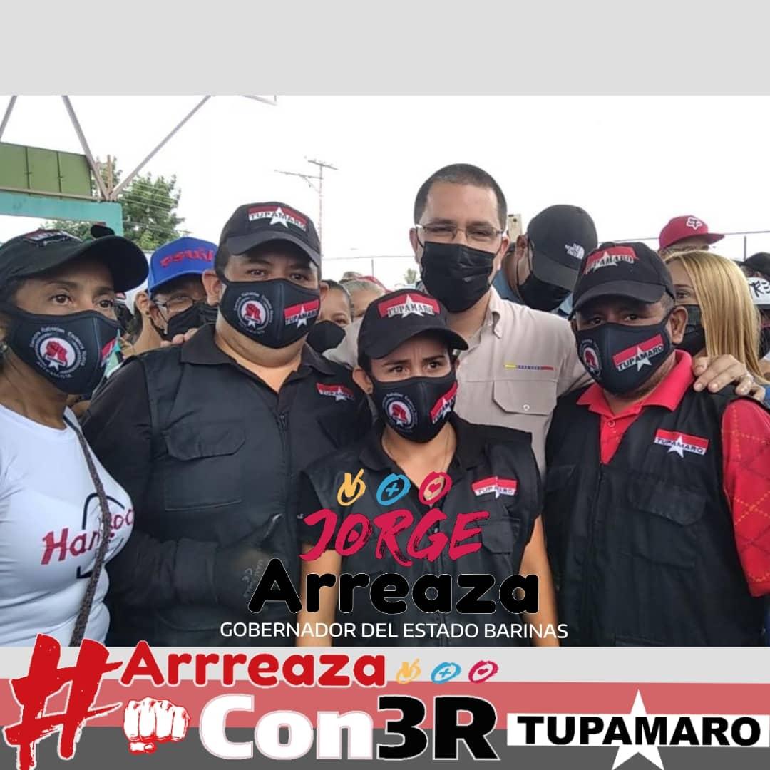 Con sabiduría e inteligencia y conciencia critica la Gran Familia @TupamaroMRT apoya en Barinas al camarada y amigo <a href="/jaarreaza/">Jorge Arreaza M</a> para profundizar el sueño del Gigante Chávez vamos a las catacumbas del pueblo por que #Tupamaro es Ejemplo de Lucha 

#ArrreazaCon3R