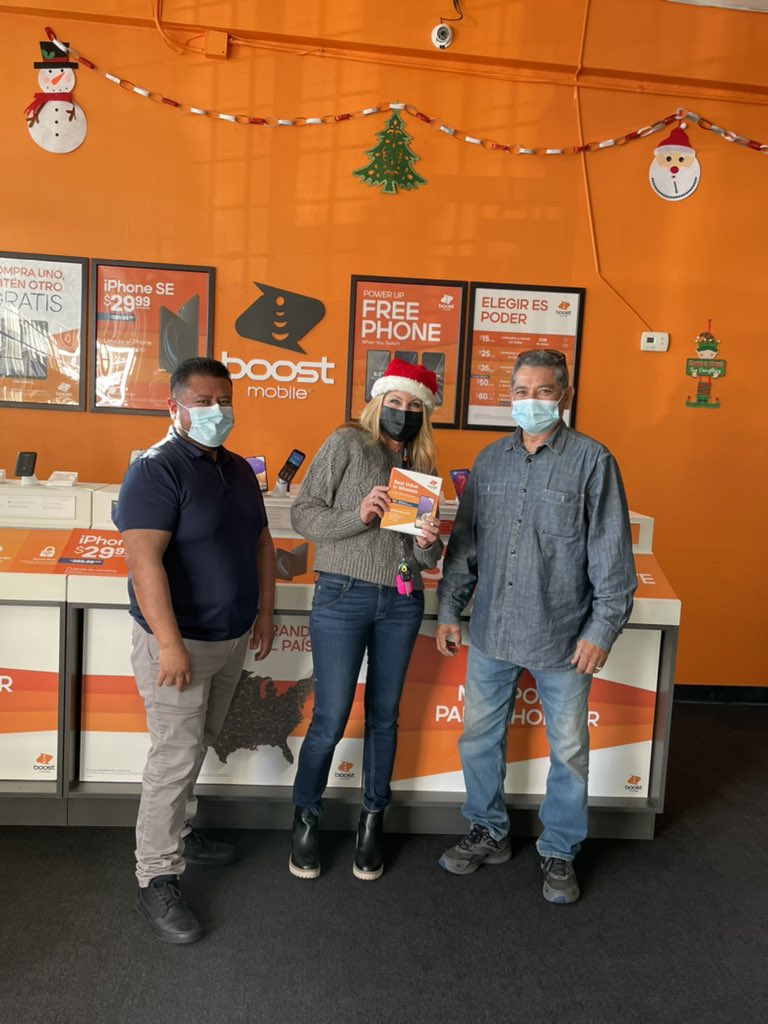 Another Happy Boost Customer with his new Samsung! Supporting and selling with our Boost Partners #marceconation .<a href="/Kim_Marceco/">Kim Laue Marceco</a> <a href="/KarlaOre17/">Karla Ore</a> <a href="/Mel_Marceco/">📲💎Melissa- Marceco 💎📲</a> <a href="/marxoxo13/">Mariela</a>