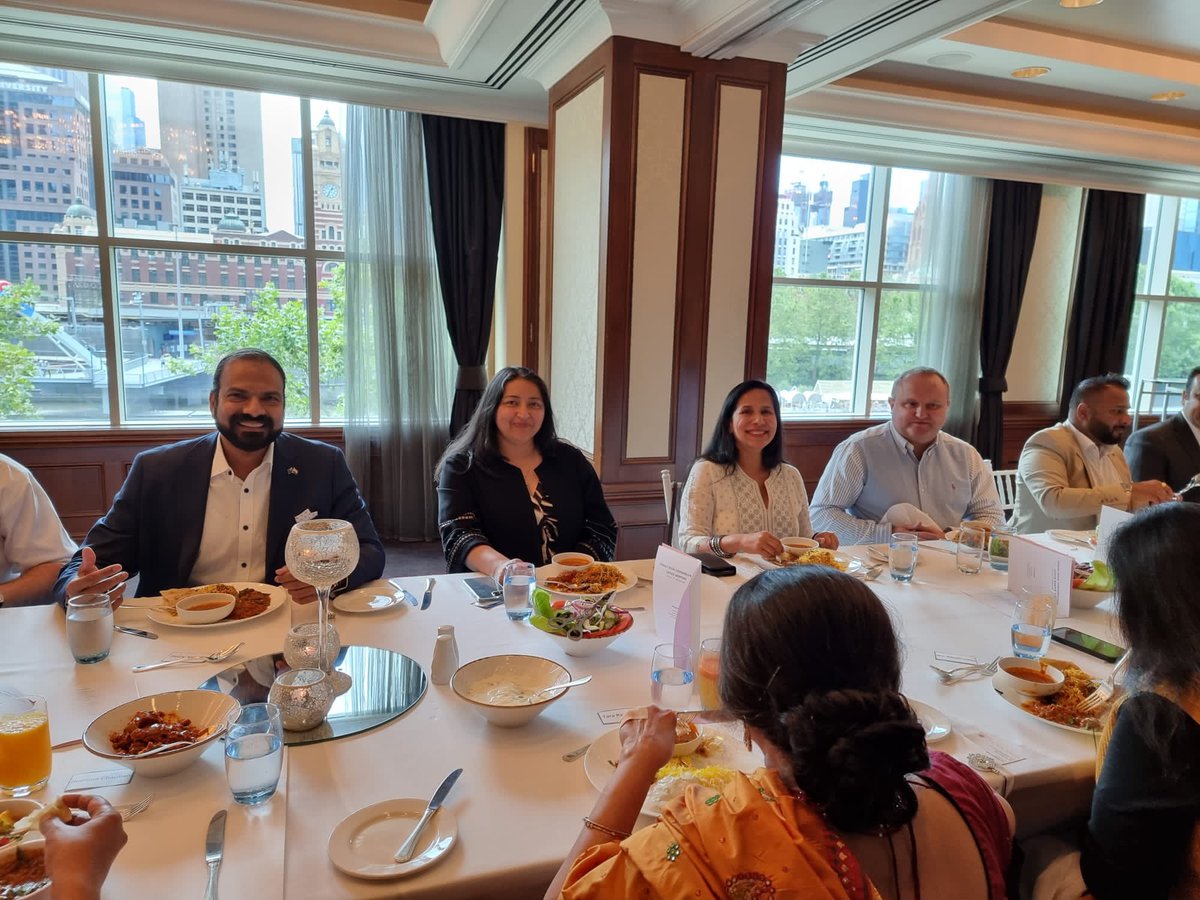 Thank you <a href="/arasu_karthik/">Karthik Arasu</a> for your important work with Federal Minister @JasonWood_MPA on multicultural affairs. A terrific gathering with Indian Australian business leaders, taking the India-Australia relationship forward across so many sectors, with <a href="/VohraManpreet/">Manpreet Vohra</a> at the helm 👍🏼