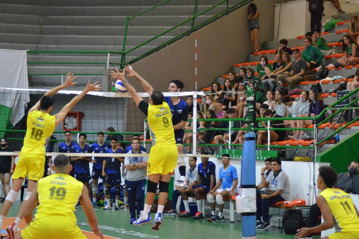 ¡Policial bajó a UPCN por 3 a 1 y es finalista de la #CopaACLAV!

🔝P: Rodrigo Ocampo 21 puntos 
🔝U: Melgarejo y Armoa 15 puntos