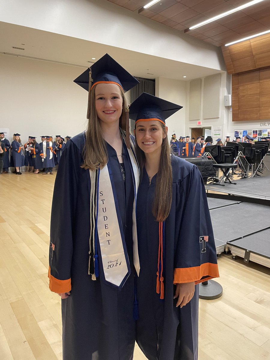 Two more amazing young lady representing the UTTYLER Patriots track and field programs today…taking the next step in life. Love you …Natalie Decker and Paige Rebmann