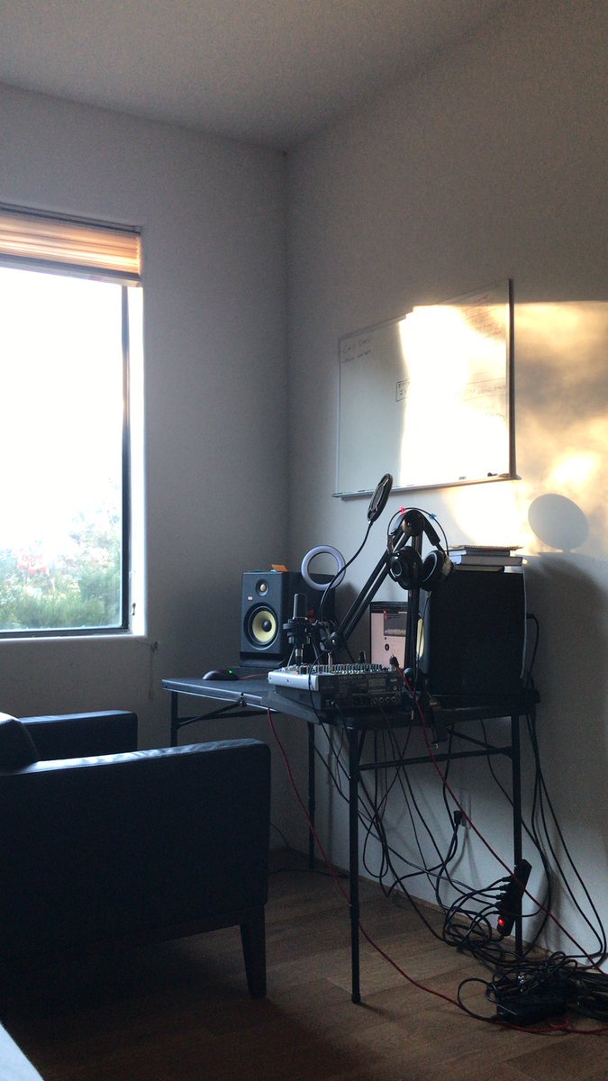 sprigtek's tweet image. i moved my desk again :D