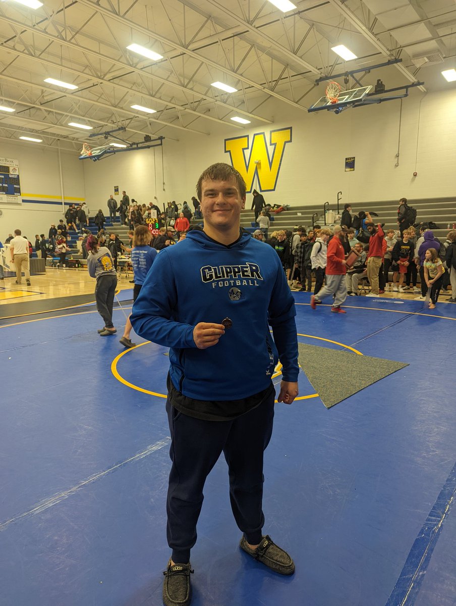 MHSgrapplers's tweet photo. Being a competitor isn't about how many times you win, it's about staring into the eyes of the beast and choosing to step into the ring not just to survive, but to fight til your last breath. The competition didn't disappoint this weekend and we don't run from anyone https://t.co/8Fw09x1ogO