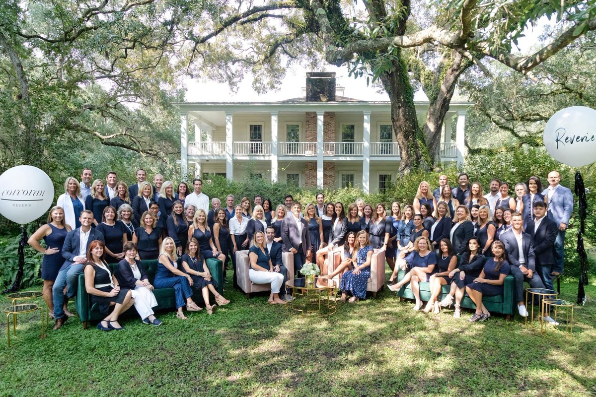 Thank you to Corcoran Reverie for being the Race Photography Sponor of this year's Seaside School Half Marathon + 5K! Luxury residential real estate experts serving Northwest Florida, this team is all about elevating the real estate experience. Thank you for your support!